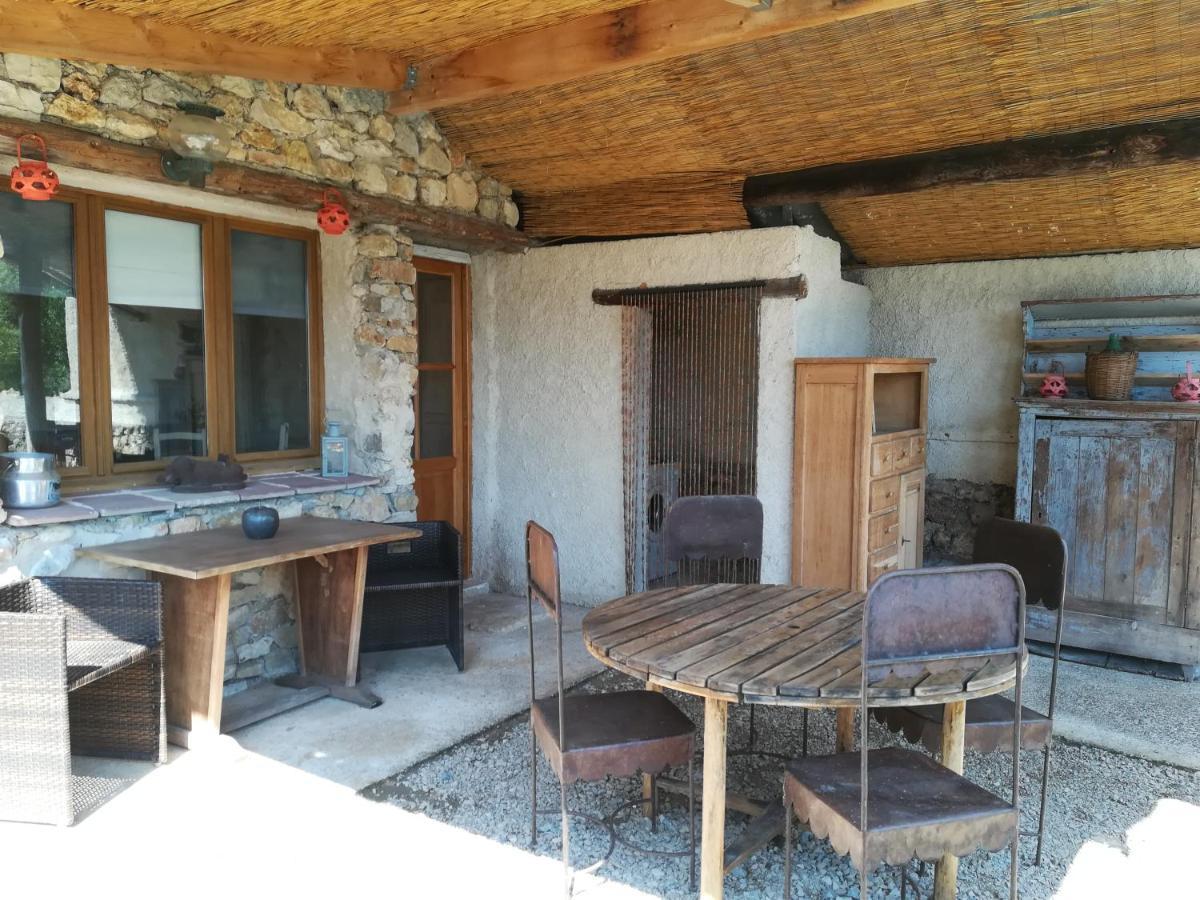 Вилла La Ferme Constantin Фаянс Экстерьер фото