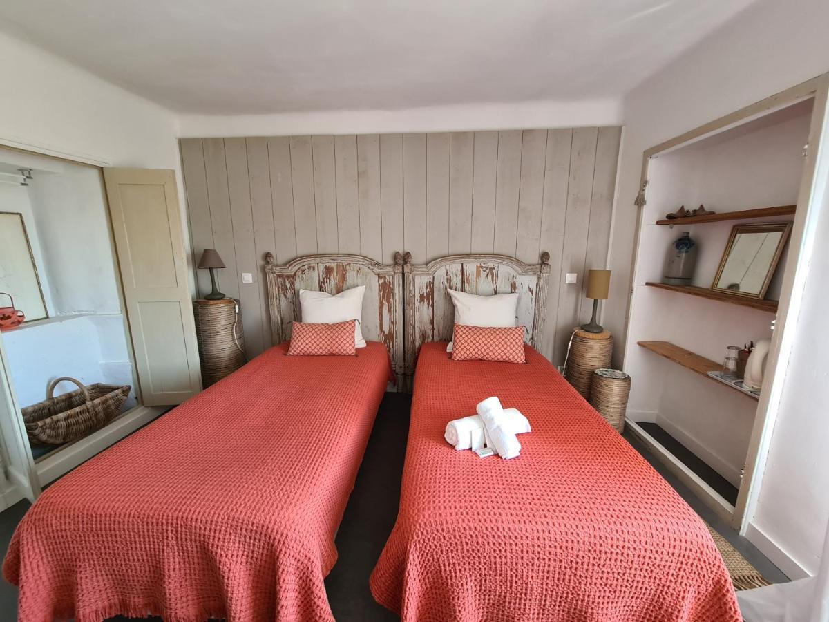 Вилла La Ferme Constantin Фаянс Экстерьер фото